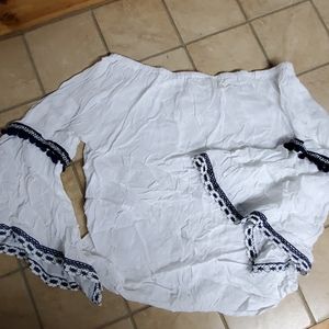 Solitaire white womens/Jr top S